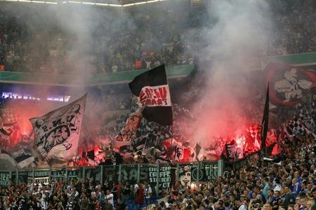 75.000 Euro Geldstrafe für Eintracht - Rabatt vom DFB 75.000 Euro Geldstrafe für Eintracht - Rabatt vom DFB