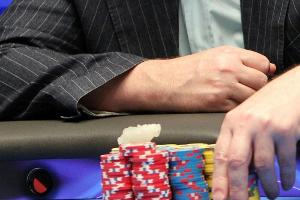 Poker-Weltmeister Ensan: "Pokern wird größer als Fußball"