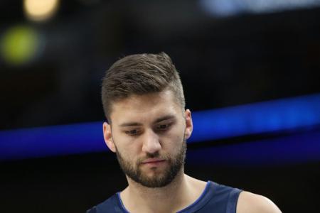 NBA: Kleber verliert mit Dallas nach Spektakel - Theis gelingt Double-Double NBA: Kleber verliert mit Dallas nach Spektakel - Theis gelingt Double-Double