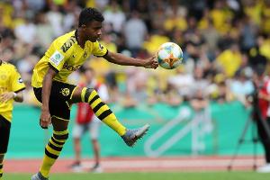 Dortmund siegt gegen Duisburg - Talent Knauff trifft doppelt