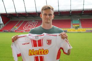 Innenverteidiger Kennedy verstärkt Regensburg