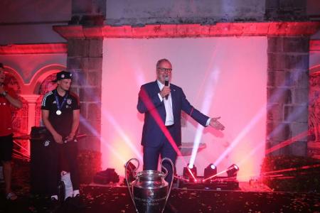 Triple-Bayern: Rummenigge würdigt Triple-Bayern: Rummenigge würdigt