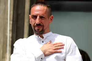 Ribery gratuliert FC Bayern: "Was für eine Saison!"