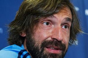 Ära Pirlo beginnt: Neuer Chefcoach leitet erstes Juve-Training