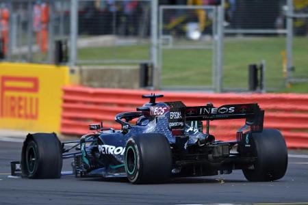 Formel 1: Hamilton gewinnt in Silverstone - Vettel Zehnter Formel 1: Hamilton gewinnt in Silverstone - Vettel Zehnter