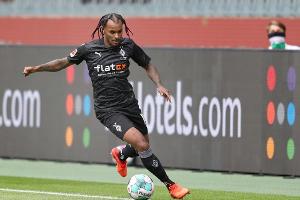 Gladbach-Neuzugang Lazaro bei Test verletzt ausgewechselt