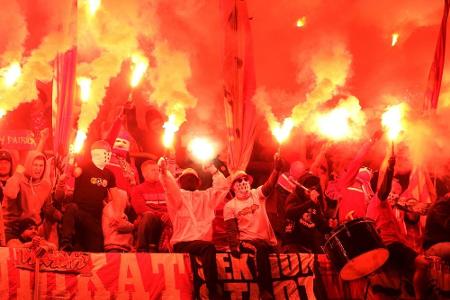 Bengalische Feuer: 47.000 Euro Geldstrafe für den 1. FC Köln Bengalische Feuer: 47.000 Euro Geldstrafe für den 1. FC Köln