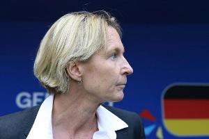 Voss-Tecklenburg bemängelt zu unsichtbare Frauen-Bundesliga