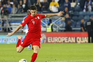 De Boer mit Niederlande weiter sieglos - Lewandowskis Polen mit Remis in Italien