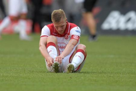 2. Liga: Kieler Höhenflug hält an - Düsseldorf kommt nicht vom Fleck 2. Liga: Kieler Höhenflug hält an - Düsseldorf kommt nicht vom Fleck