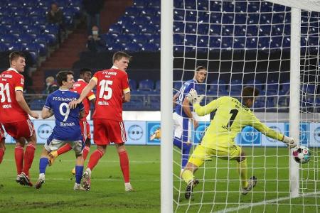 Auch bei Baums Heimdebüt kein Sieg: Schalke verpasst Befreiungsschlag Auch bei Baums Heimdebüt kein Sieg: Schalke verpasst Befreiungsschlag