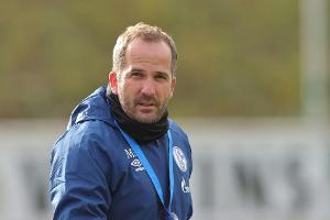 Schalke für Baum wie eine "neue Ketchup-Flasche"
