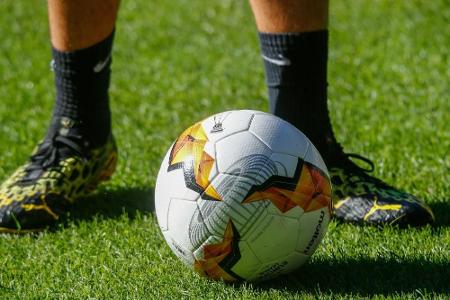 Bayerischer Fußball-Verband will Winterpause vorziehen Bayerischer Fußball-Verband will Winterpause vorziehen