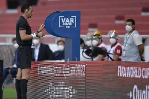 Fußball: Neue Technik soll Entscheidungen bei strittigen Situationen beschleunigen