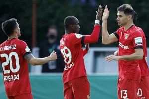 Leverkusen feiert ersten Saisonsieg - Mainz weiter punktlos