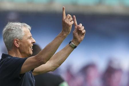 Favre offensiv: Favre offensiv: