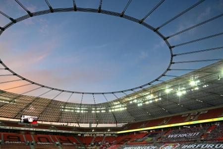 Bayer vor 6000 Zuschauern gegen Leipzig Bayer vor 6000 Zuschauern gegen Leipzig