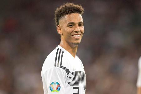 Beackerte in beiden Spielen die rechte Seite und schaltete sich immer wieder in der Offensive ein. Das Führungstor gegen die...
