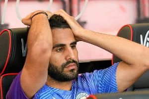 Manchester City: Mahrez und Laporte positiv auf Corona getestet