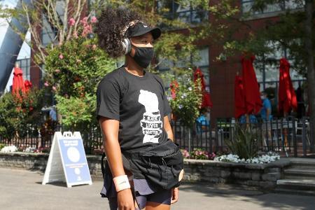 Sieben Masken, sieben Namen: Osaka setzt in New York ein Zeichen Sieben Masken, sieben Namen: Osaka setzt in New York ein Zeichen