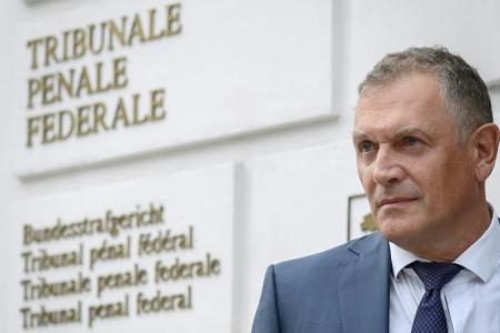 Valcke gibt das Opfer: Valcke gibt das Opfer: