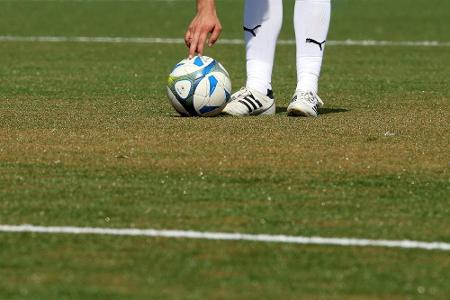 Aus Angst vor Corona-Infektion: Amateurklub verliert absichtlich 0:37 Aus Angst vor Corona-Infektion: Amateurklub verliert absichtlich 0:37