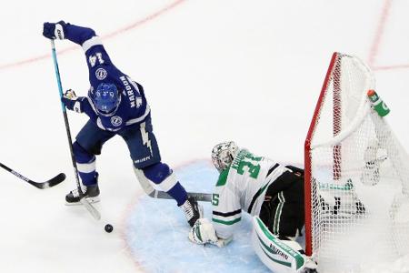 NHL: Tampa Bay gleicht Finalserie aus NHL: Tampa Bay gleicht Finalserie aus