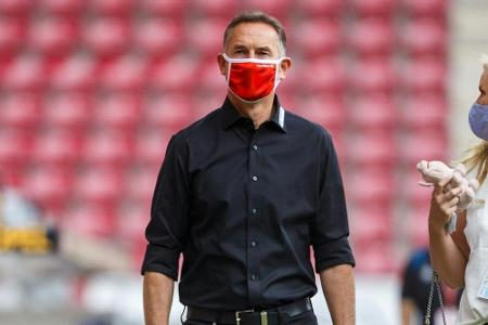 Wegen Coronafällen: Mainz-Coach Beierlorzer beklagt Probleme Wegen Coronafällen: Mainz-Coach Beierlorzer beklagt Probleme