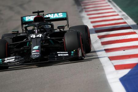 Formel 1: Hamilton holt Startplatz eins in Sotschi - Vettel crasht Formel 1: Hamilton holt Startplatz eins in Sotschi - Vettel crasht