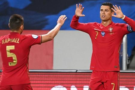 Portugal siegt dank Ronaldo-Treffern 100 und 101 - auch Frankreich und Belgien erfolgreich Portugal siegt dank Ronaldo-Treffern 100 und 101 - auch Frankreich und Belgien erfolgreich