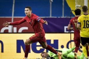 Als erster Europäer: Ronaldo knackt Marke von 100 Länderspieltoren