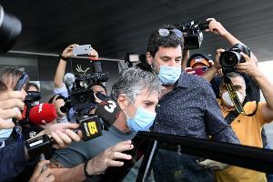 Messis Vater in Barcelona gelandet
