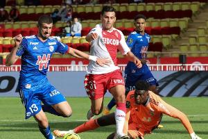 Zwei Volland-Vorlagen und zwei Platzverweise bei Monaco-Sieg