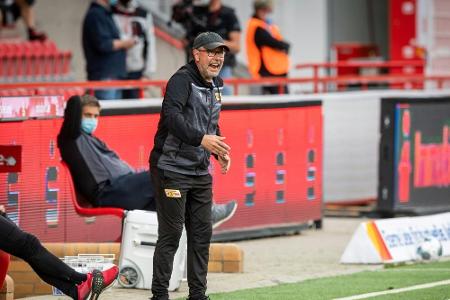 Schwacher Pflichtspiel-Auftakt: Union braucht Verlängerung Schwacher Pflichtspiel-Auftakt: Union braucht Verlängerung