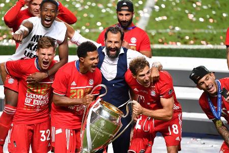 Nicht nur Uli Hoeneß und Ottmar Hitzfeld sehen im Triple-Team des FC Bayern eine 'Goldene Generation'. Vor allem die zahlrei... Nicht nur Uli Hoeneß und Ottmar Hitzfeld sehen im Triple-Team des FC Bayern eine 'Goldene Generation'. Vor allem die zahlrei...