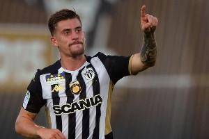 Freiburg verpflichtet Santamaria von Angers