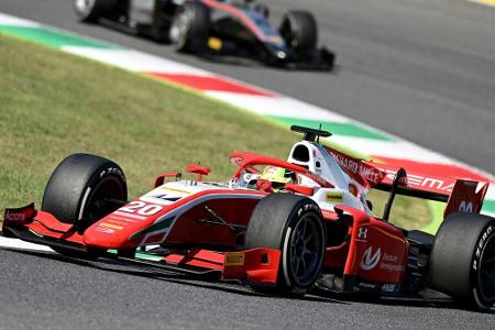 Trotz Traumstart: Schumacher büßt Punkte auf Verfolger Ilott ein Trotz Traumstart: Schumacher büßt Punkte auf Verfolger Ilott ein