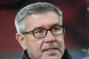 Union-Trainer Fischer leitet Training - Gegen Hertha wieder auf der Bank