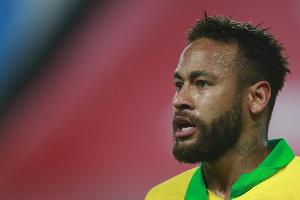 Neymar reist trotz Verletzung zur Nationalmannschaft