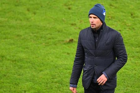Mit großen Vorschusslorbeeren nahm Sebastian Hoeneß im Sommer die Arbeit als neuer Cheftrainer der TSG Hoffenheim auf. Es fo...