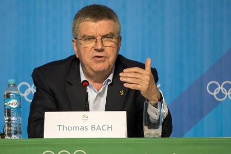 Bach reist nach Tokio - 