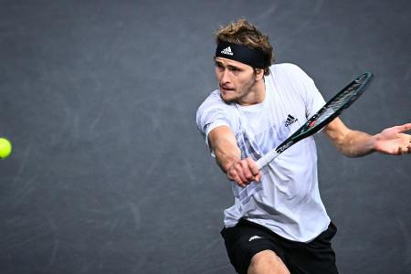 Zverev schlägt Nadal: Im Finale von Paris nun gegen Medwedew Zverev schlägt Nadal: Im Finale von Paris nun gegen Medwedew
