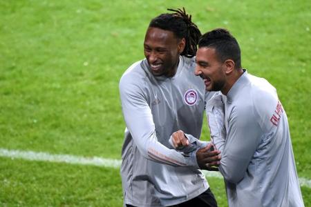Corona-Party bis die Polizei kommt: Wirbel bei Olympiakos Corona-Party bis die Polizei kommt: Wirbel bei Olympiakos