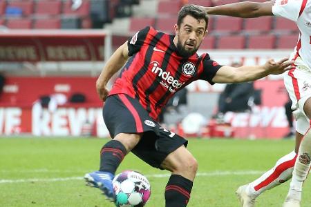 Frankfurter Younes kehrt nach überstandener Corona-Infektion ins Training zurück Frankfurter Younes kehrt nach überstandener Corona-Infektion ins Training zurück