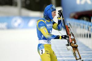 Biathlon: Samuelsson gewinnt Verfolger, Doll starker Fünfter