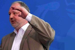 Handball: Michelmann sieht Frauen-EM als "Blaupause" für Männer-WM und wünscht sich Spielverlegungen