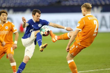 Erste Schalker Heimpleite gegen Bielefeld seit dem Bundesligaskandal Erste Schalker Heimpleite gegen Bielefeld seit dem Bundesligaskandal