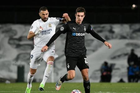 Dank Schützenhilfe: Mutlose Gladbacher erreichen erstmals Achtelfinale der Champions League Dank Schützenhilfe: Mutlose Gladbacher erreichen erstmals Achtelfinale der Champions League
