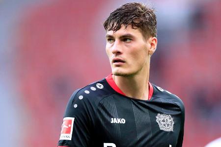 Zunächst ohne Bindung zum Spiel, sein Ballgewinn leitete dann aber das 2:1 ein. Stand einem gefährlichen Diaby-Abschluss im ...