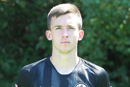 Frankfurt: Offensivspieler Cavar wechselt nach Fürth Frankfurt: Offensivspieler Cavar wechselt nach Fürth